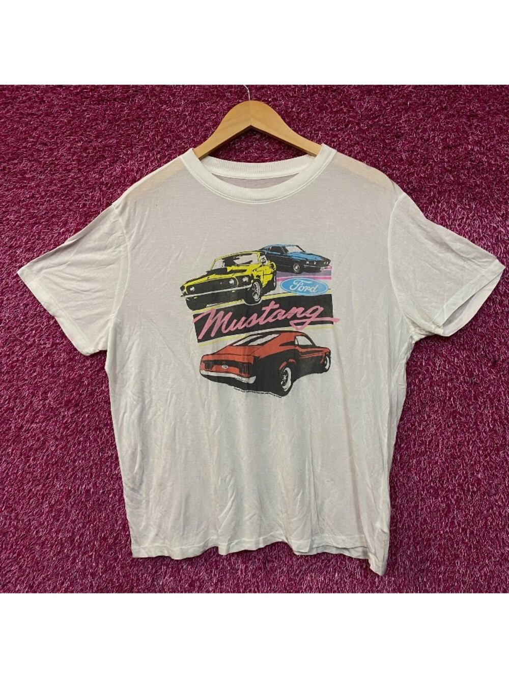 Ford Mustangs Short Sleeve Graphic Women's Tissue T-Shirt Large